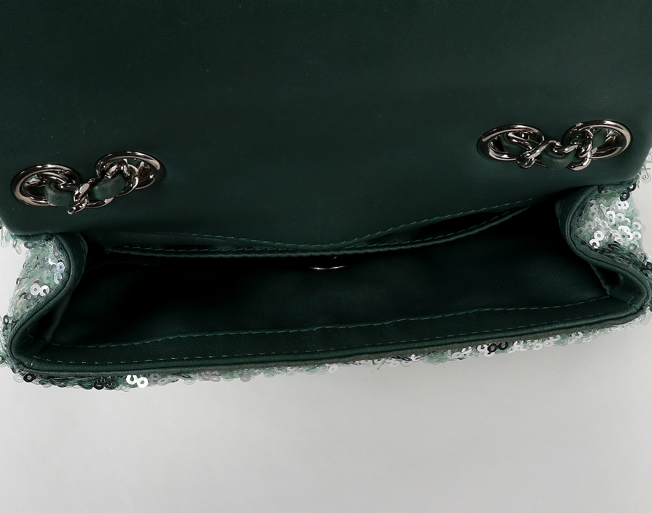 샤넬 시퀀 미니 플랩백 그린 은장