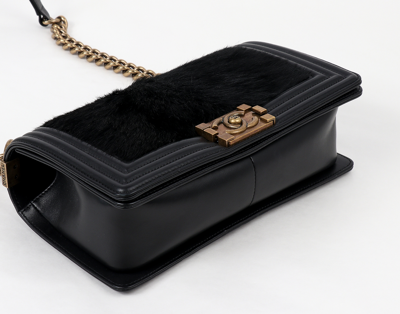 샤넬 카우하이드 헤어 보이 미듐 블랙 빈티지 금장