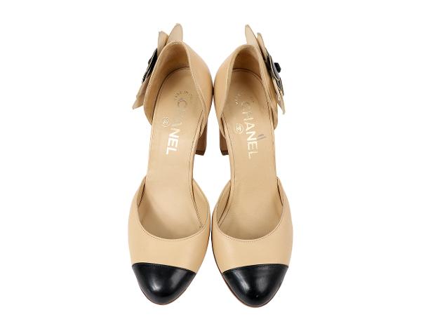 샤넬 까멜리아 펌프스 베이지 블랙 36 1/2C