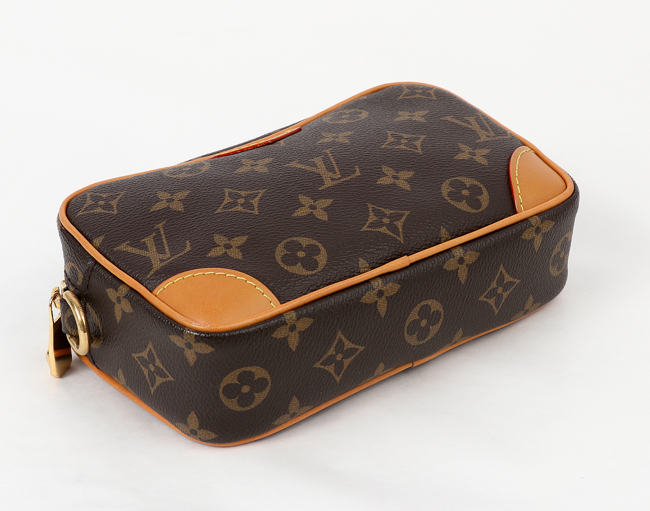 루이비통 트로카데로 웨어러블 월렛 모노그램 아카이브