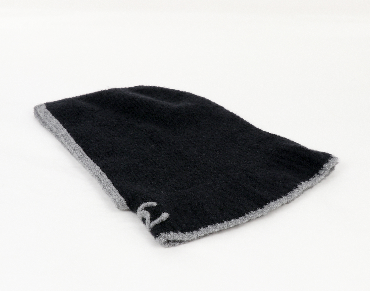 샤넬 25B 바라클라바 블랙 다크 그레이