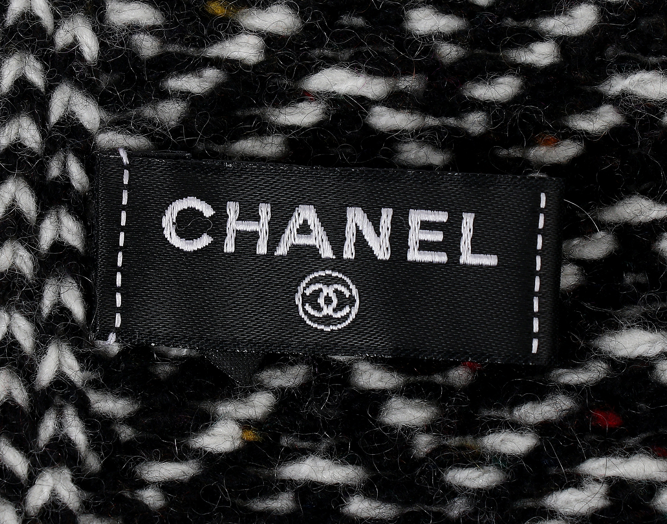 샤넬 하운드투스 캐시미어 머플러 블랙 화이트