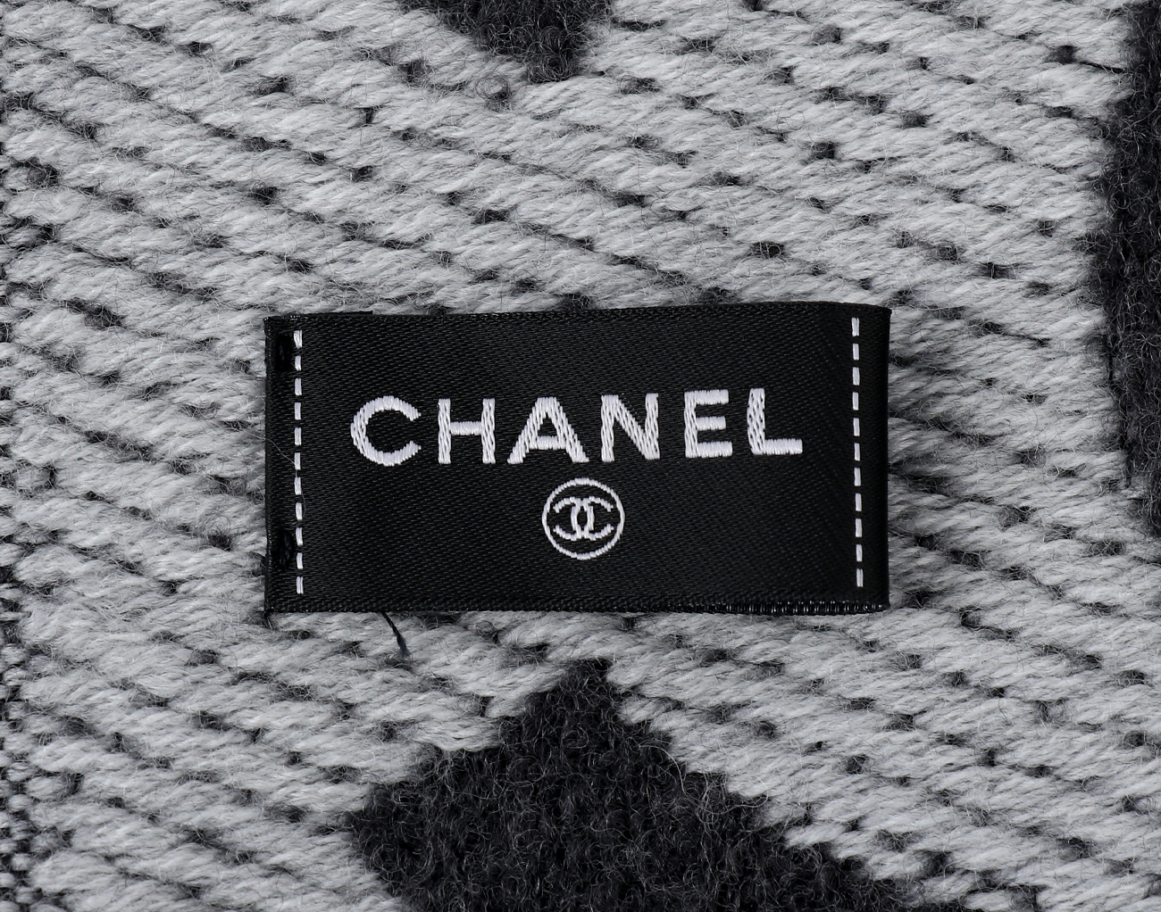 샤넬 26C CC 리버시블 머플러 블랙 그레이