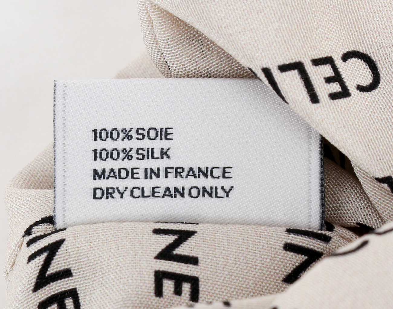 셀린느 레유르 스크런치 화이트 금장