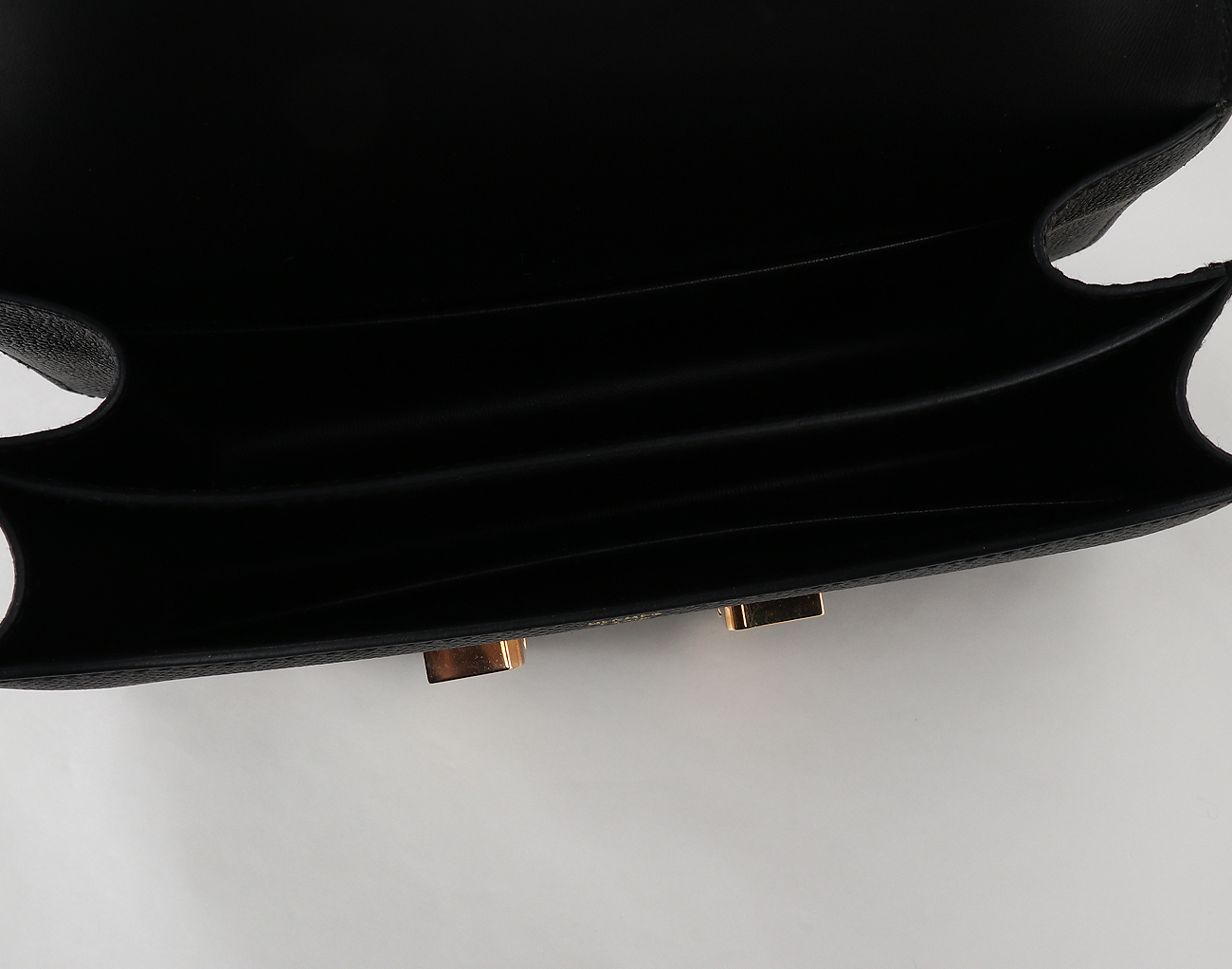 에르메스 콘스탄스 18 블랙 로즈골드 C