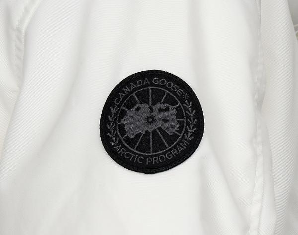 캐나다구스 로스클레어 파카 블랙 라벨 노스 스타 화이트 L