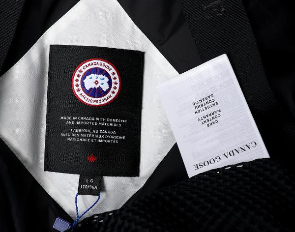 캐나다구스 로스클레어 파카 블랙 라벨 노스 스타 화이트 L