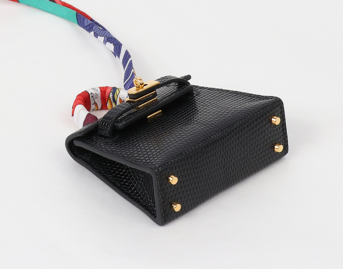 에르메스 켈리 트윌 참 닐로티쿠스 리자드 블랙 금장 U