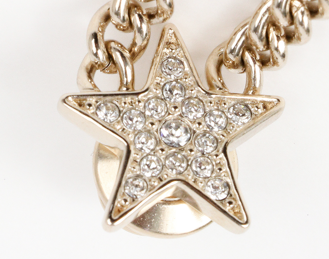 샤넬 스타 체인 CC 브로치 샴페인골드