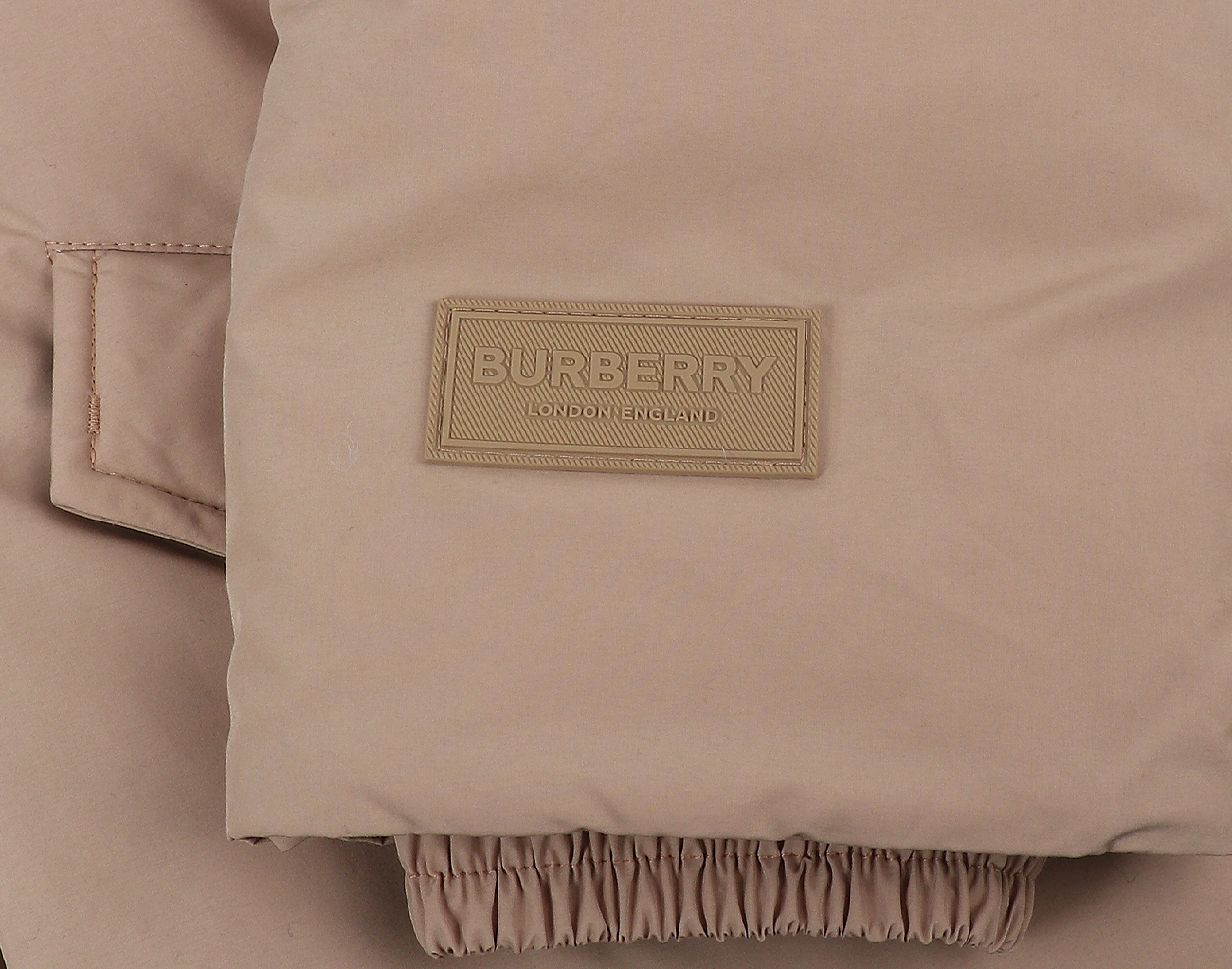 버버리 레이번 롱 다운 재킷 카멜 M