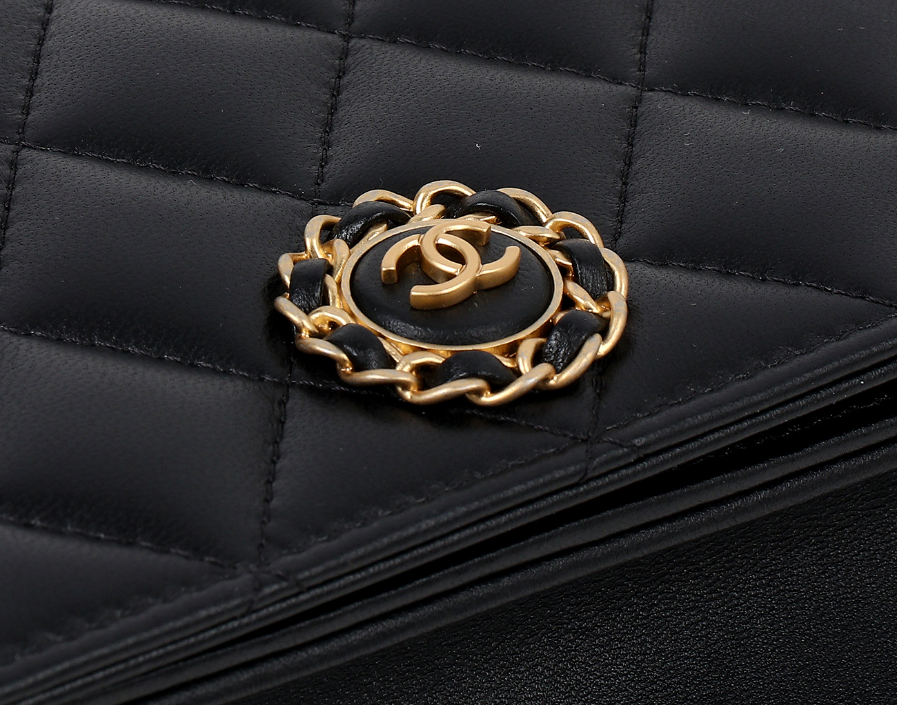 샤넬 CC 체인 트리밍 미니 클러치 블랙 금장