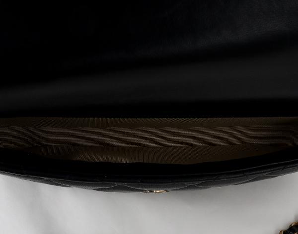 샤넬 럭키참 클래식 플랩 체인 폰 홀더 블랙 금장