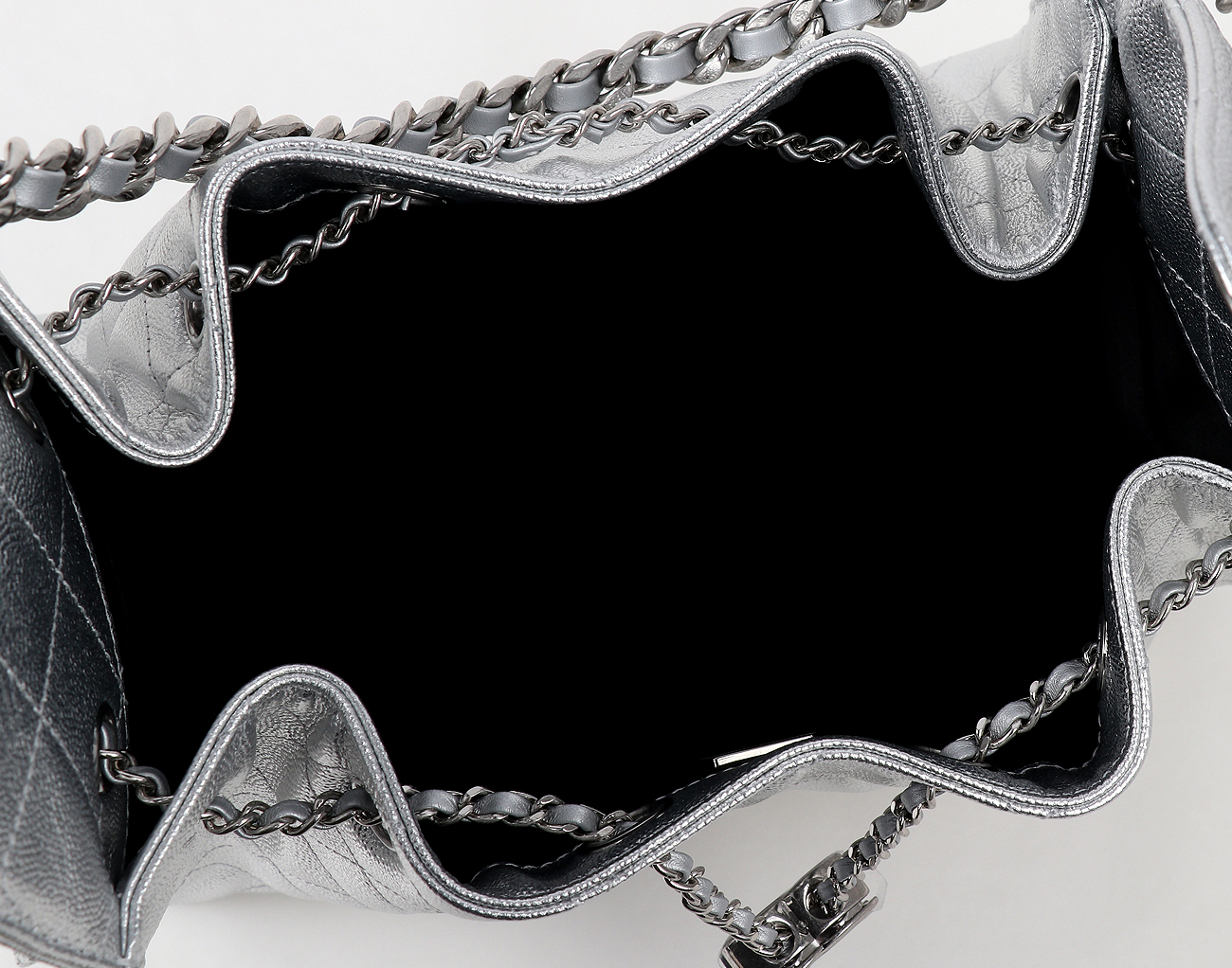 샤넬 25백 스몰 실버 은장 메탈릭 캐비어