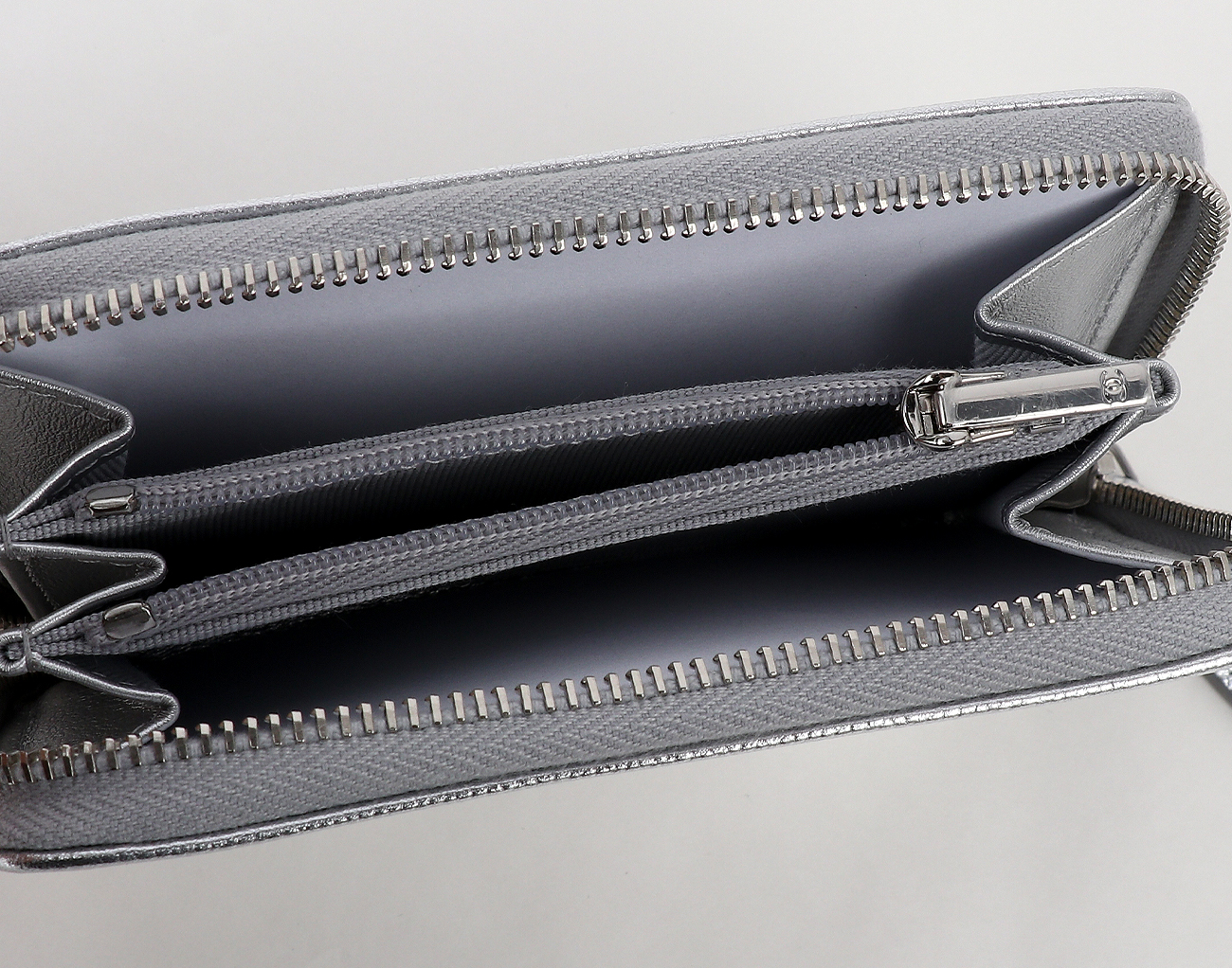 샤넬 CC 지퍼 코인 퍼스 실버 은장