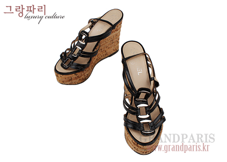 샤넬 블랙 레더 스트랩 코르크 웨지 샌들 37 1/2