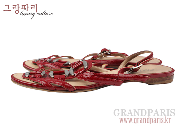 샤넬 레드 페이턴트 스트랩 은장 스퀘어 샌들 36 1/2 C