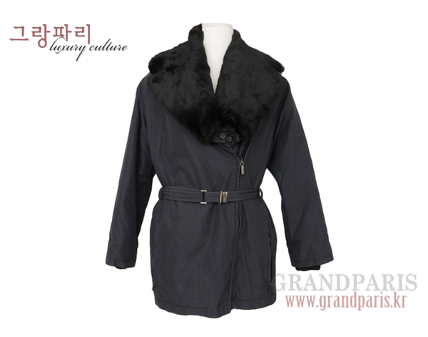 구찌 블랙 퍼 카라 네이비 벨티드 점퍼 40