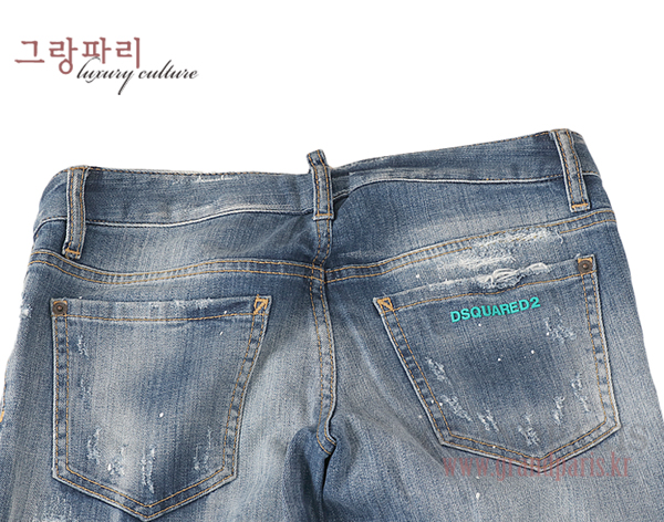 디스퀘어드 앵클 지퍼 디스트로이드 스키니 데님 38
