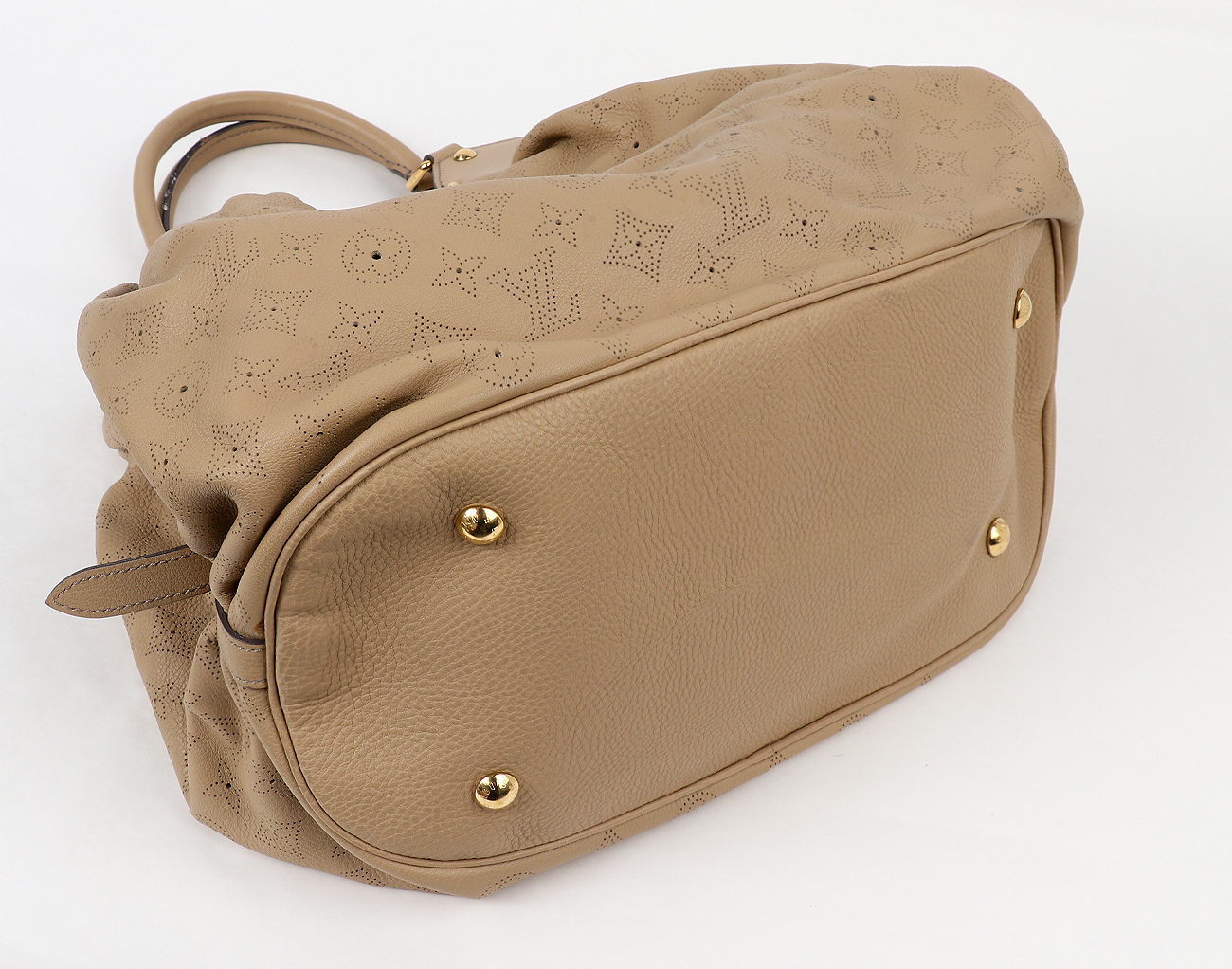 루이비통 베이지 마히나 L 숄더