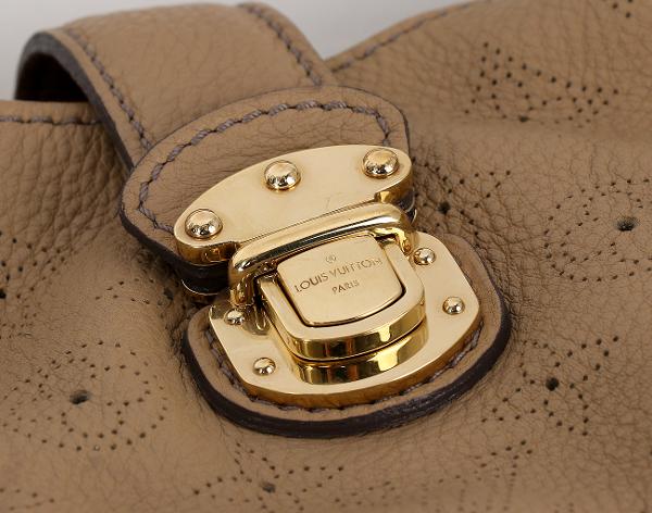 루이비통 베이지 마히나 L 숄더