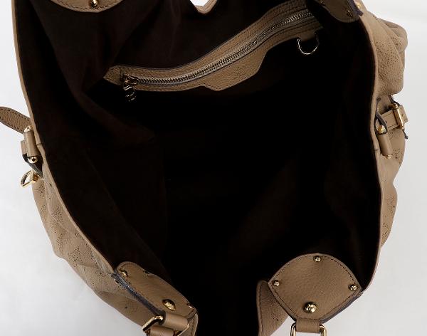 루이비통 베이지 마히나 L 숄더