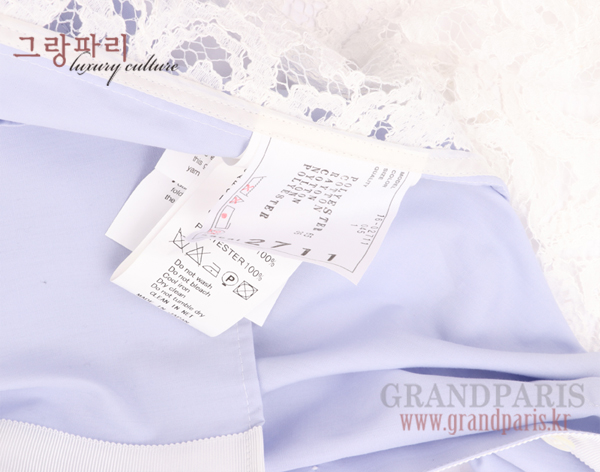 사카이 카멜 베이지 벨벳 카라 콘플라워 블루 화이트 레이스 백 블라우스 1