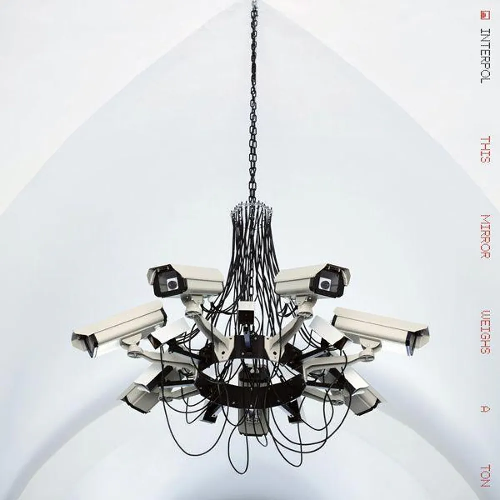 김성일의 #밴드 인터폴(Interpol)이 08월 28일 새 #앨범 [This Mirror Weighs a Ton](* 앨범 타이틀이자 첫 번째 트랙에 위치할 동명 타이틀 곡 제목) 발표를 앞두고 곡 'Iron City'와 ... 이미지