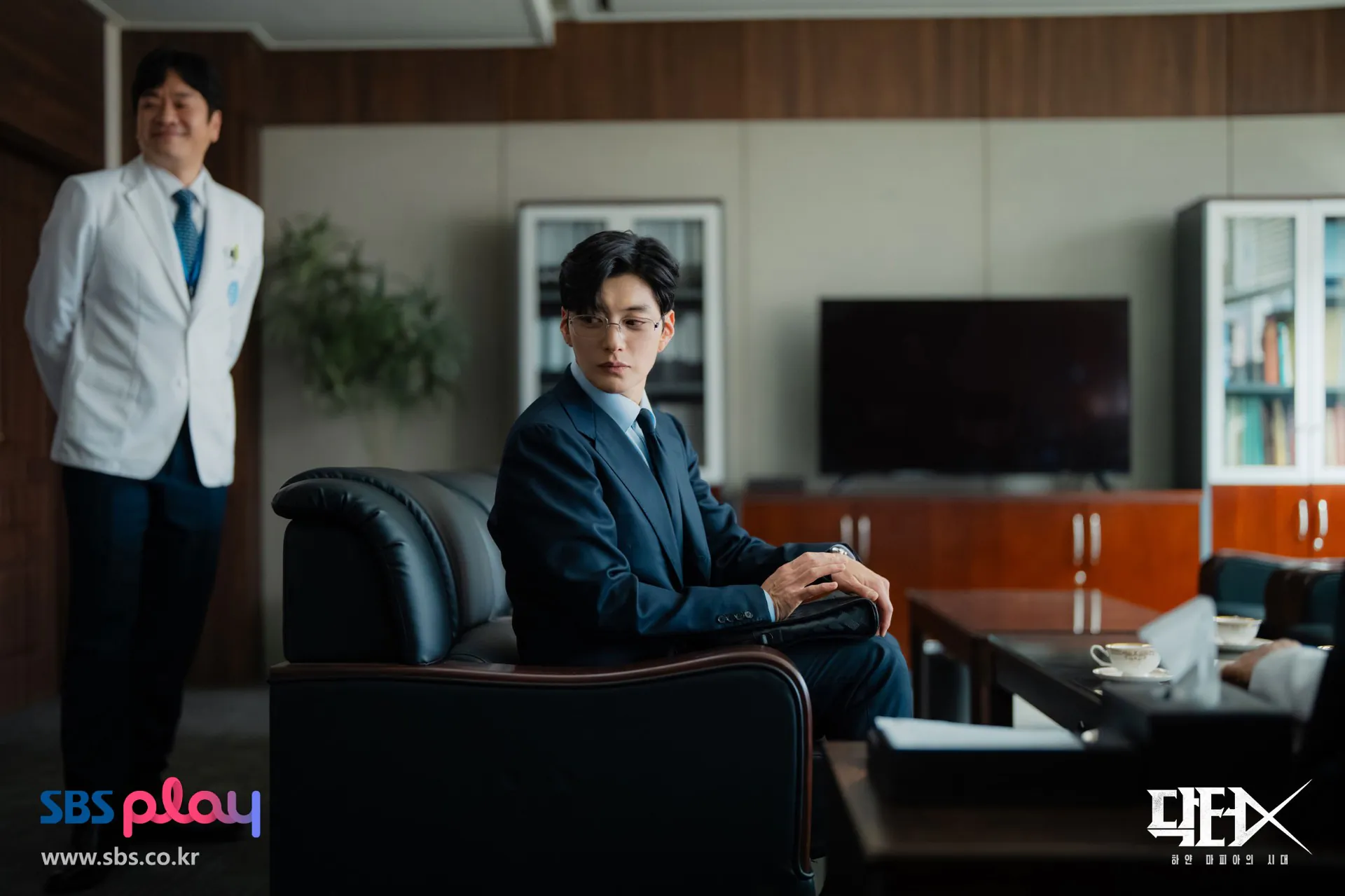 김성일의 계수정에게 개수작을 부리더니 괴물이 나타났습니다. 이미지