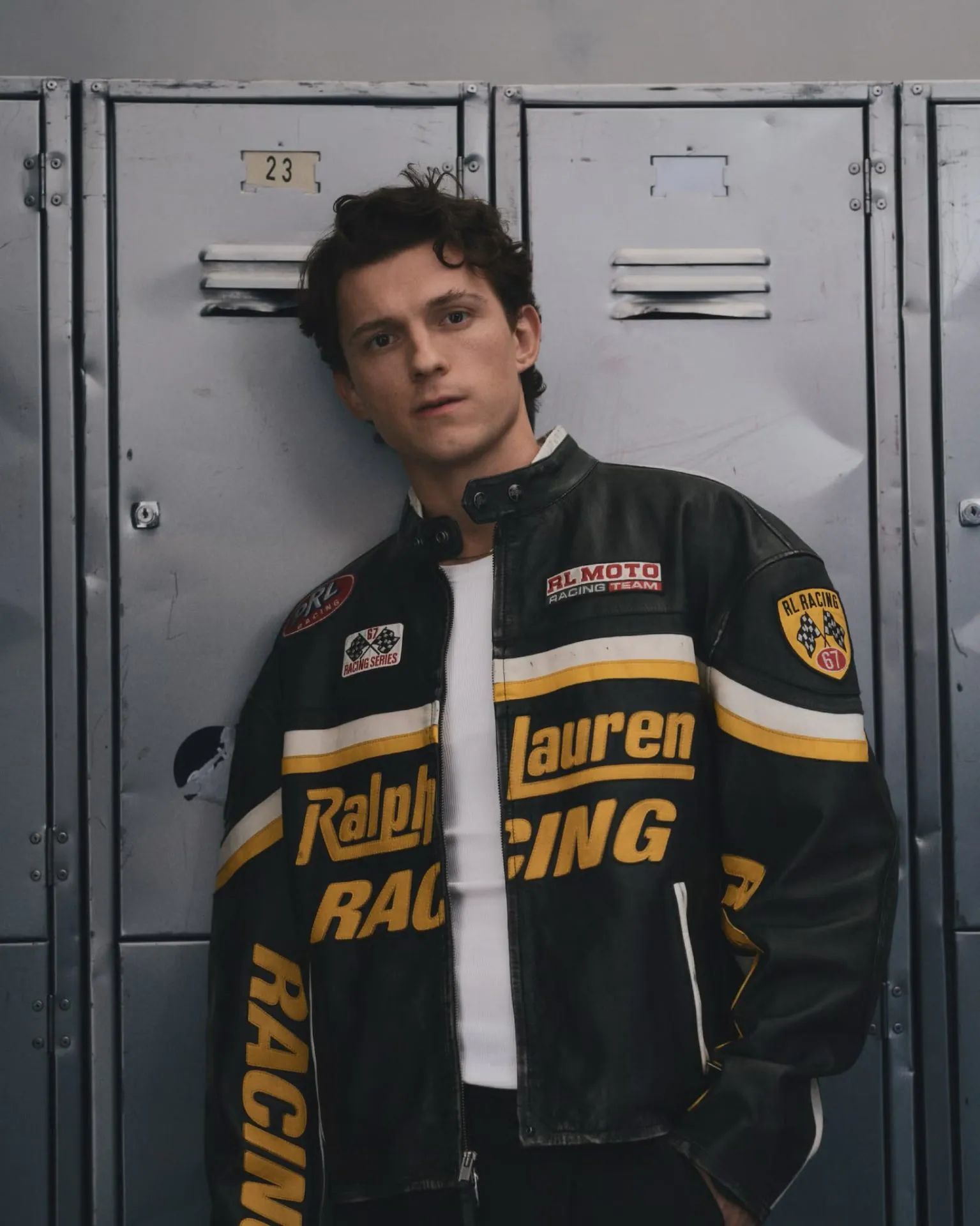 김성일의 톰 홀랜드(Tom Holland) 분이 소니(Sony) 픽처스의 신작 스릴러 #영화 [PENTHOUSE]에서 주연과 제작을 맡을 예정입니다. 현재 [아이언맨 3(Iron Man 3)]의 드루 스피어(Drew Pear... 이미지