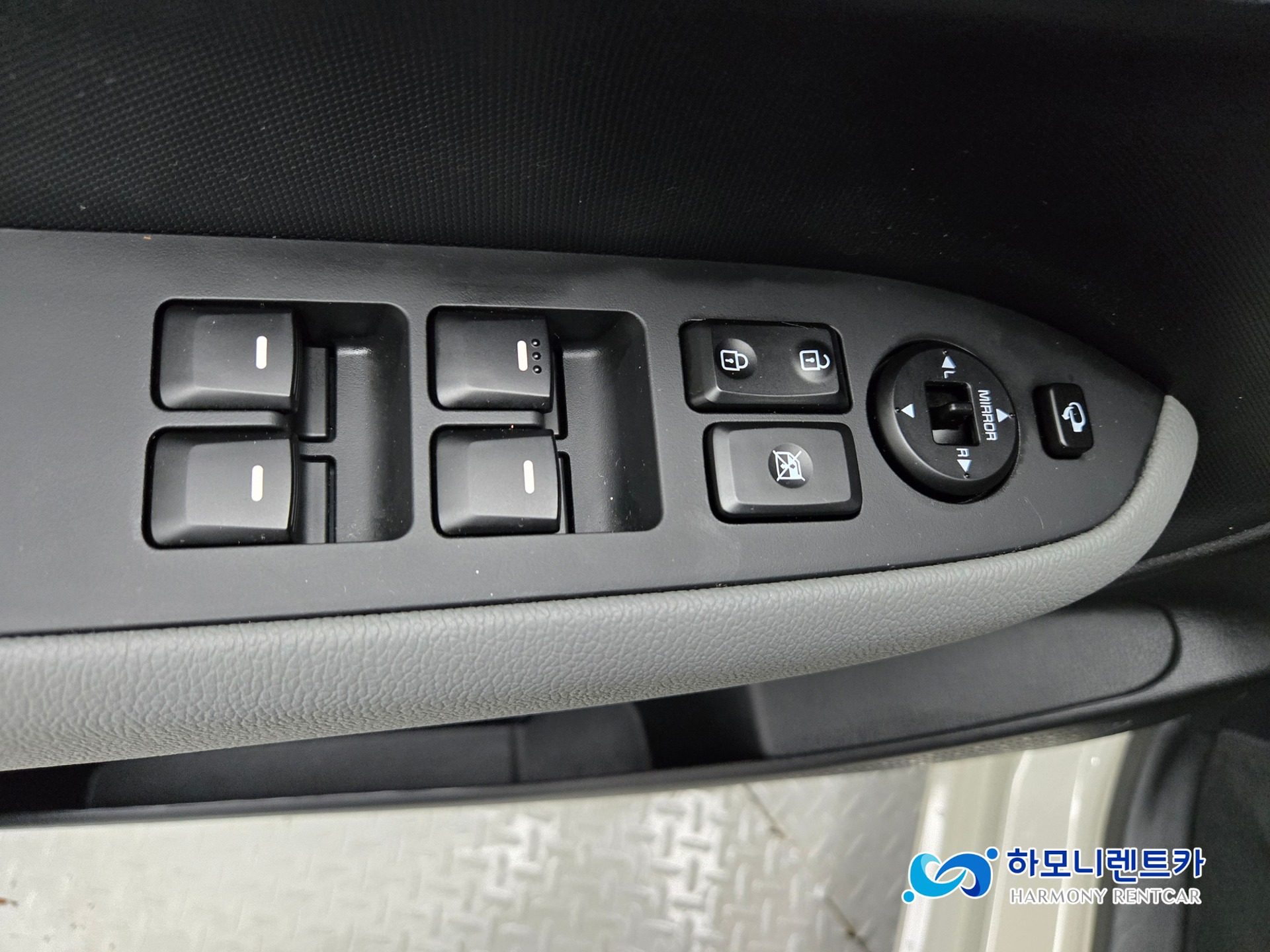 차량 이미지 10