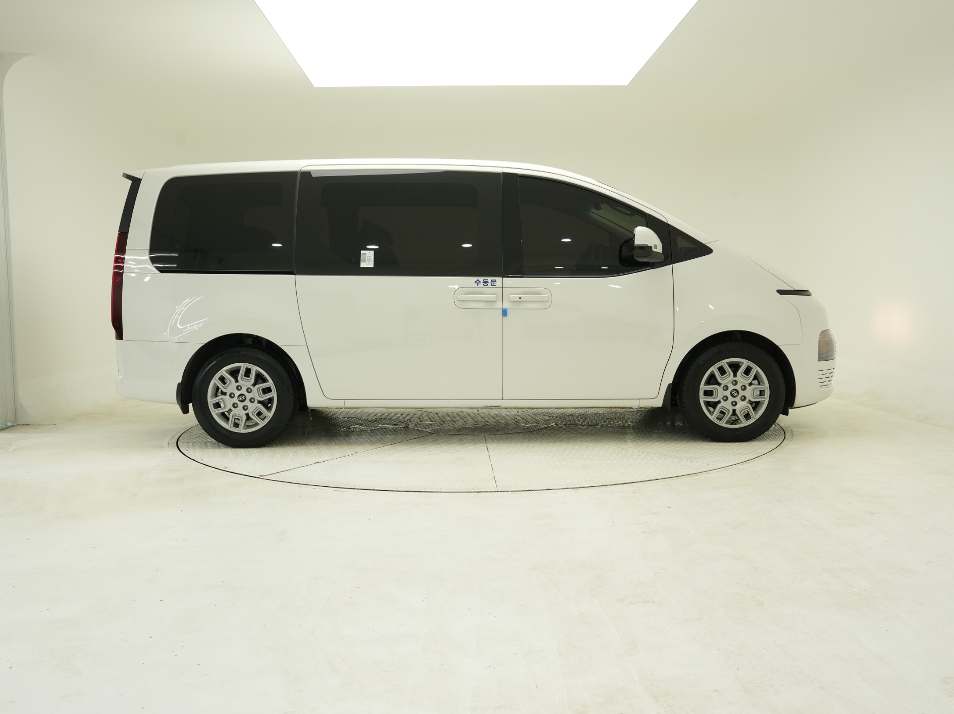 차량 이미지 8