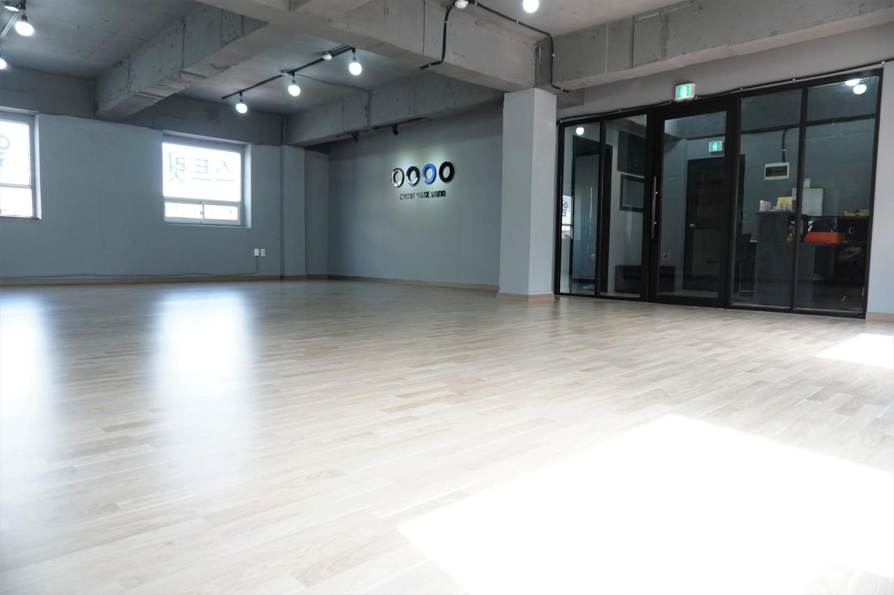 써번트댄스스튜디오