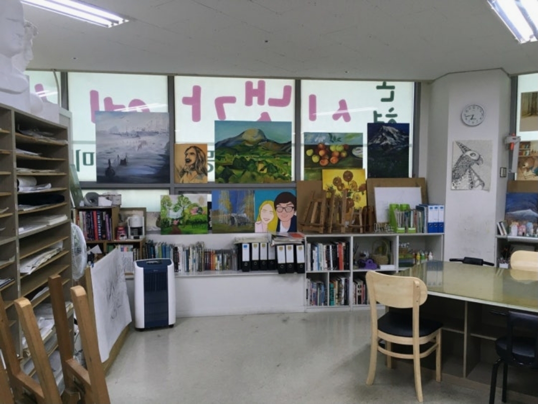 논현시냇가에심은나무미술학원