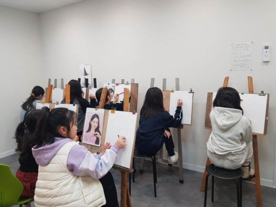 아트스타x라온아트미술학원