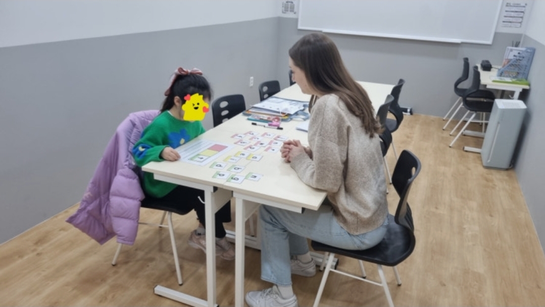 모먼트어학원