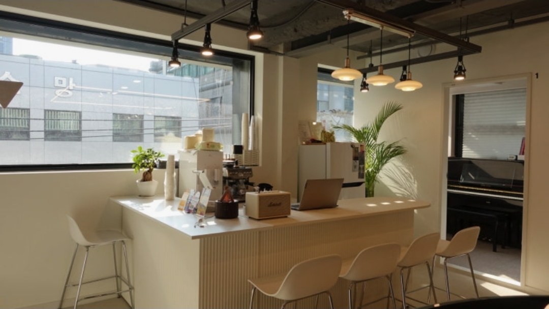 어라운드성인피아노학원 강남본점