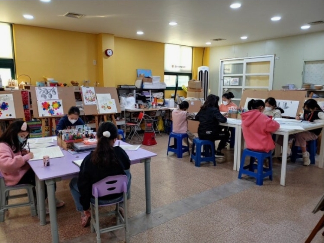 푸른펭귄미술학원