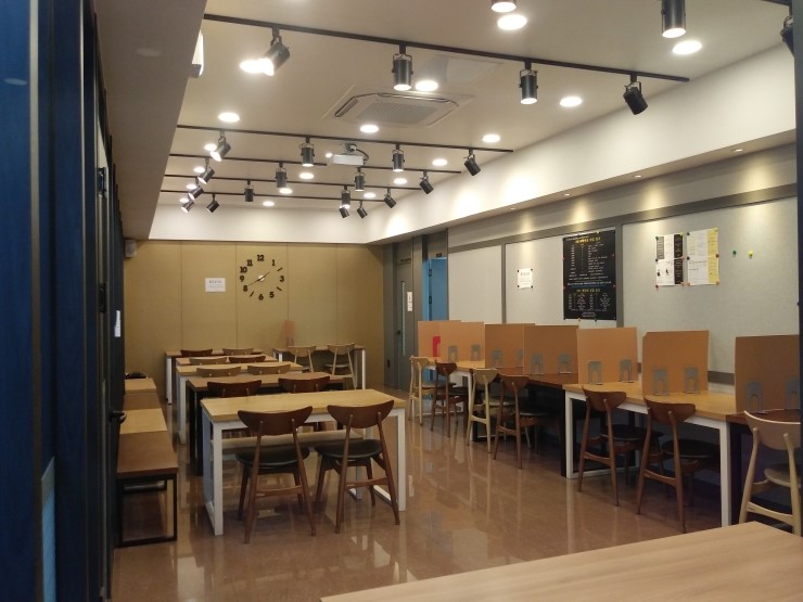 독학재수학원 이투스247학원 대구수성 2관