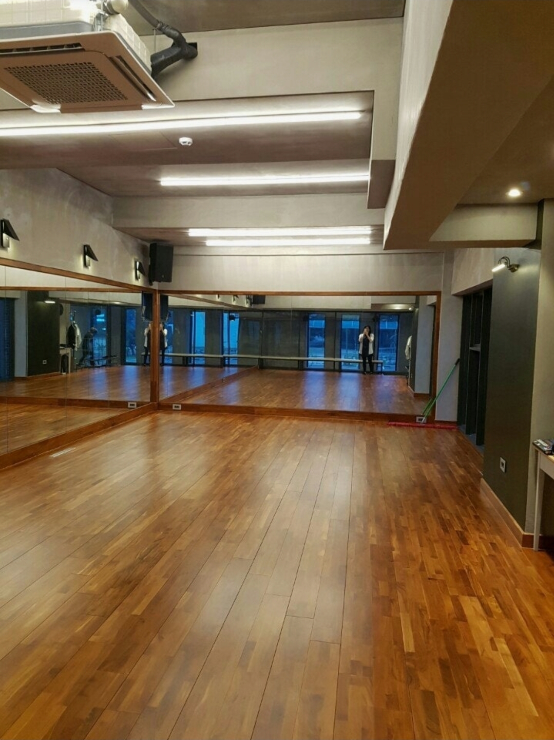 댄서아카데미댄스학원