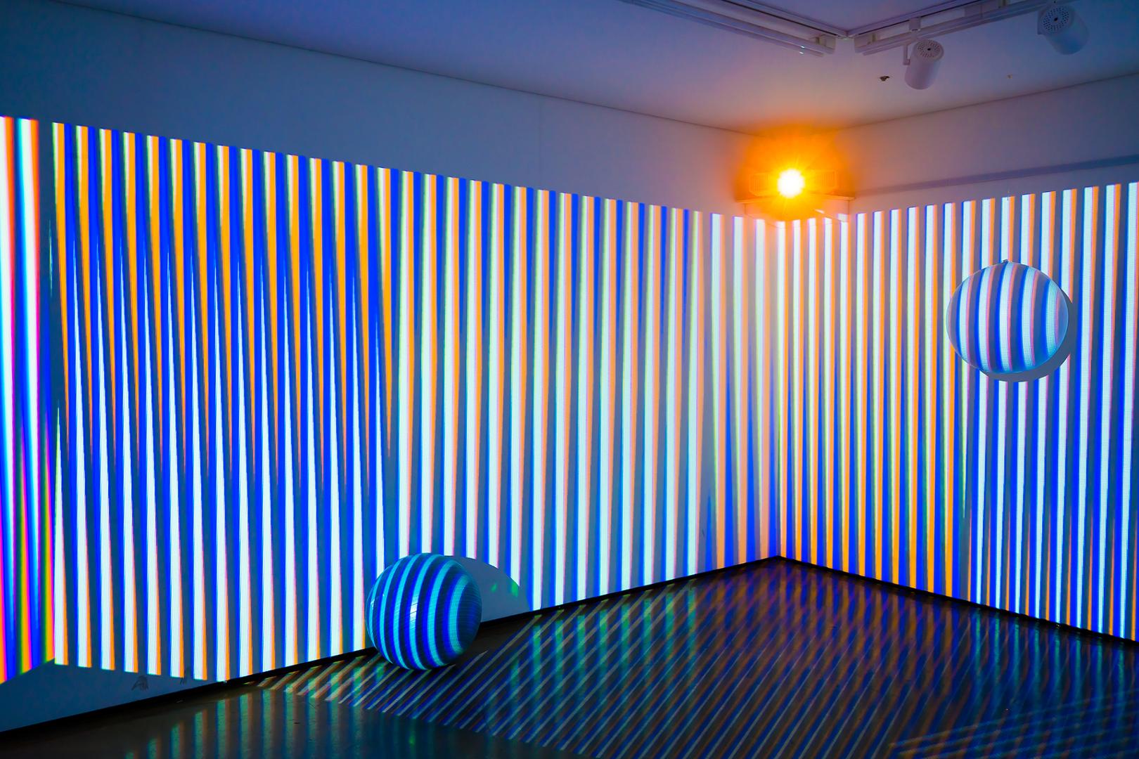 Carlos Cruz-diez: Color in space