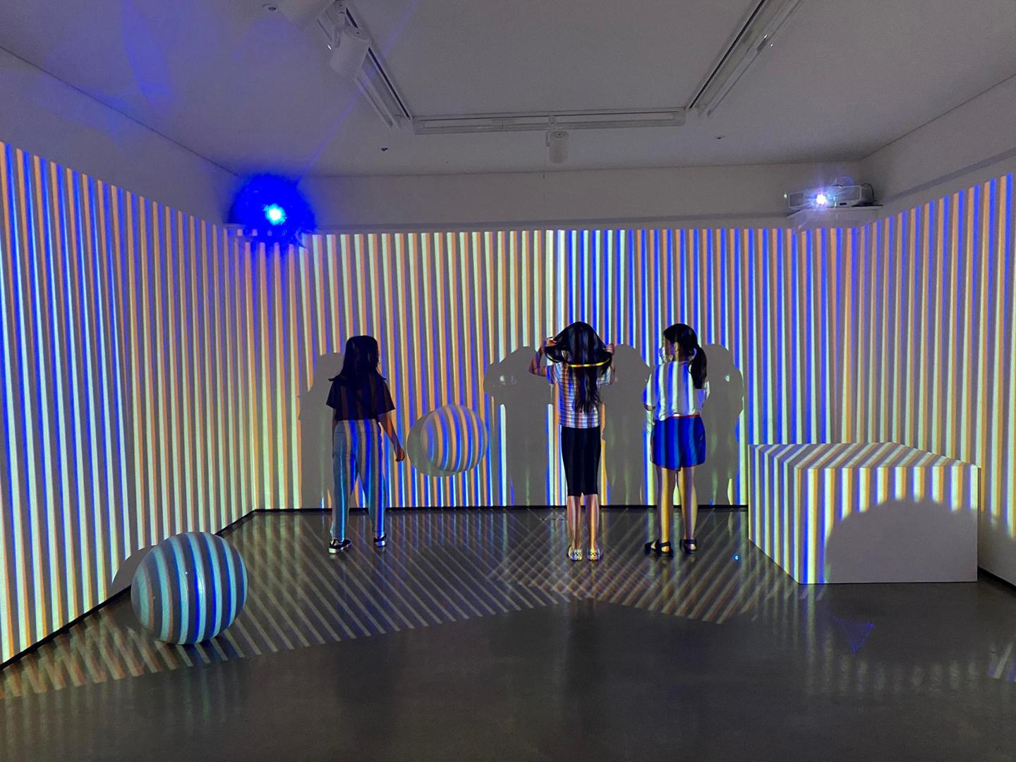 Carlos Cruz-diez: Color in space