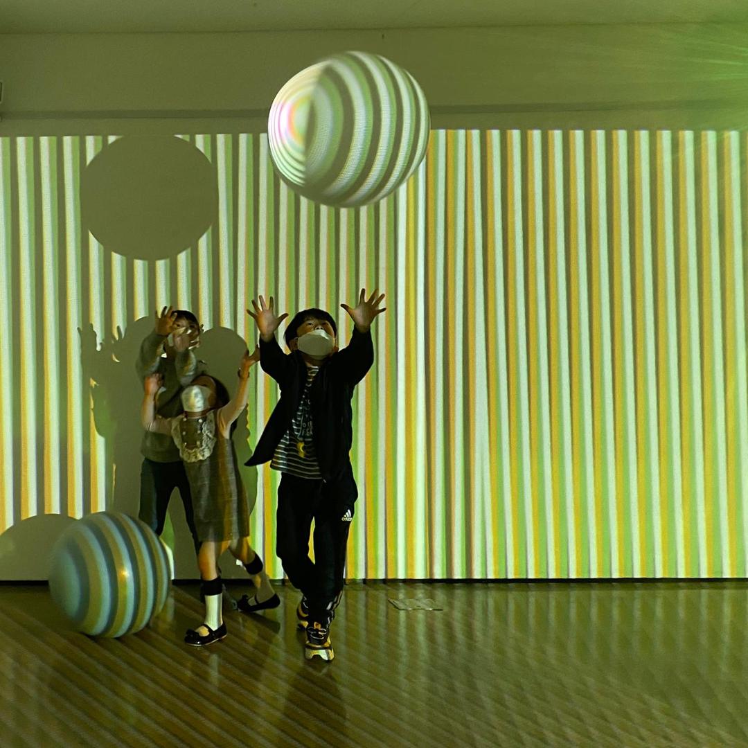 Carlos Cruz-diez: Color in space