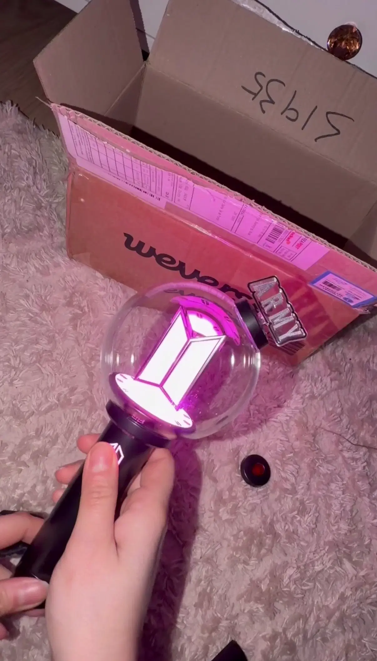 Lightstick BTS  review image 2